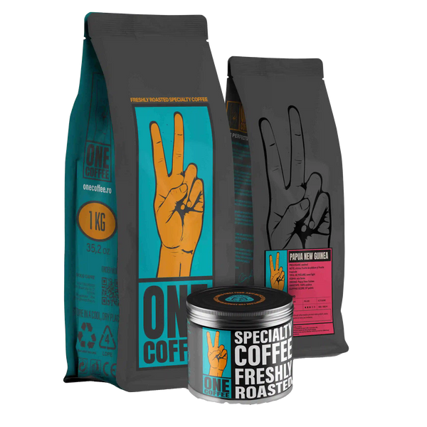 Ambalaje ONE Coffee — pungă de 1 kg, pungă cu eticheta Papua New Guinea și cutie metalică